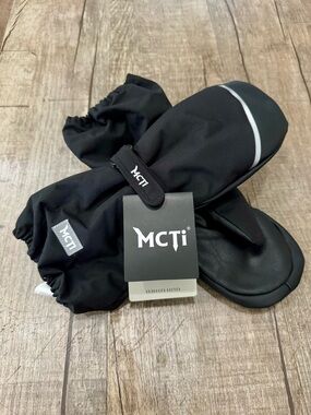 NWT MCTi Kids Winter Gloves Waterproof Windproof Insulated Black Kids Small
